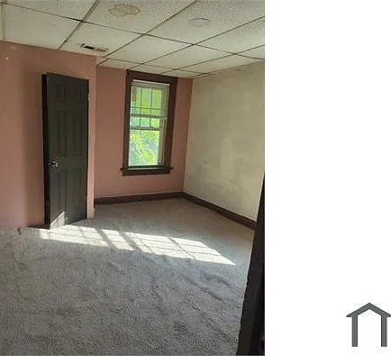 3 bed, 900 sqft, $1,220 — Photo 3
