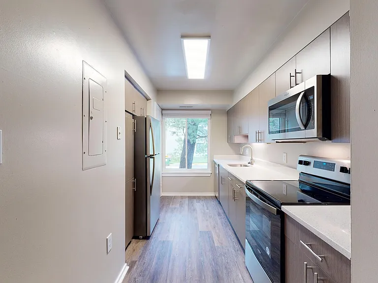Seneca Place — Photo 56