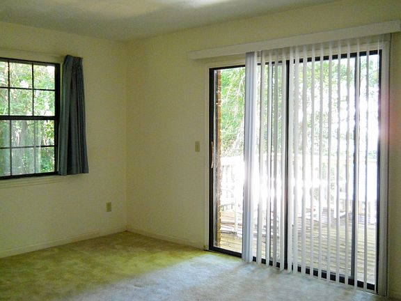 4th image of 4418 Stratfordshire Ct #1