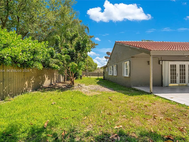 15241 SW 150th St — Photo 33
