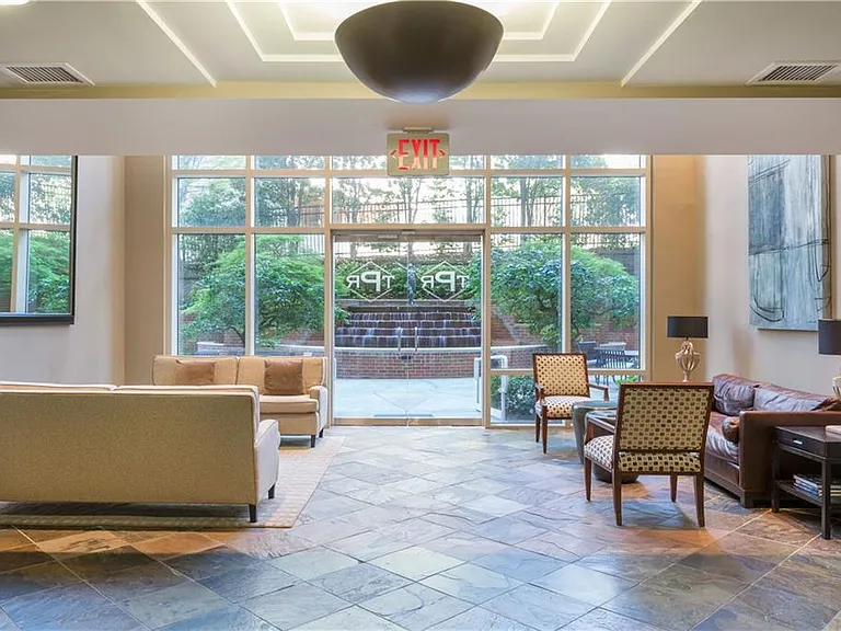 2626 Peachtree Rd NW #1008 — Photo 5