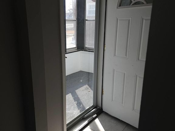 4th image of 6333 Military Ave