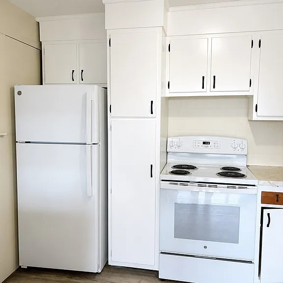 685 Moody St #11 — Photo 1