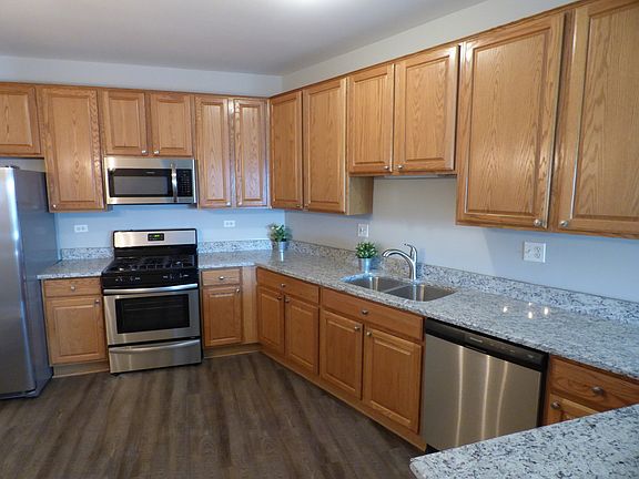 5th image of 1500 S Ardmore Ave APT 605