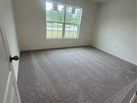 3rd image of 401 Tremaine St