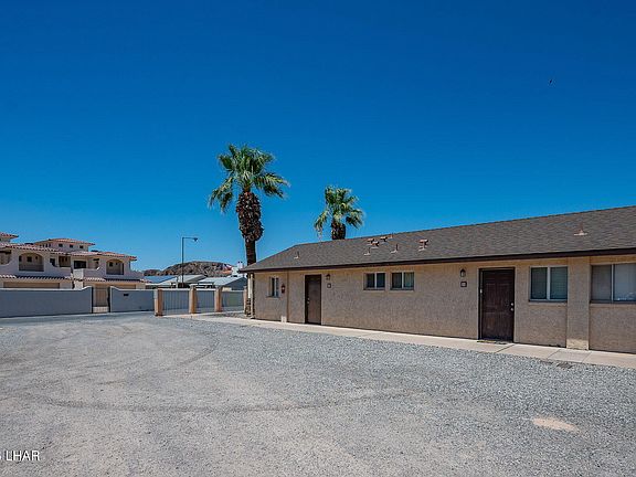 5th image of 9122 Riverside Dr APT 2