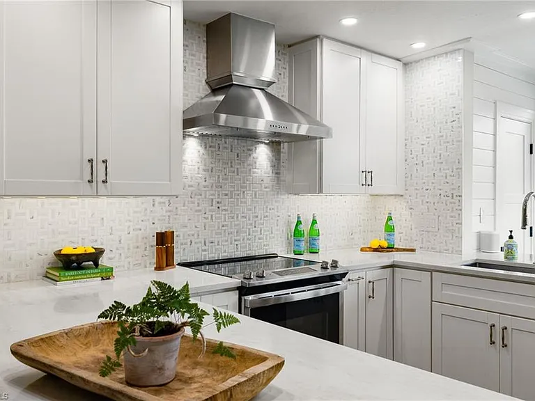 3135 Riviera Dr #B205 — Photo 7