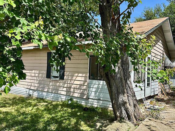 2nd image of 209 Old Thorndale Rd