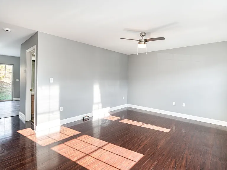 247 Buckley Dr — Photo 6