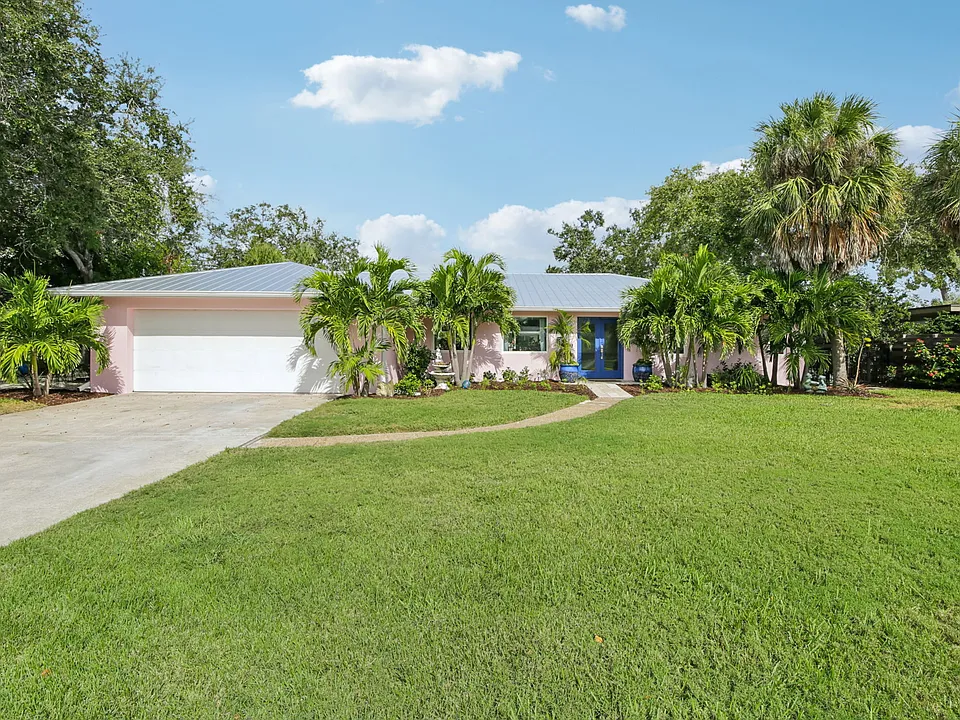 613 Buttonwood Dr