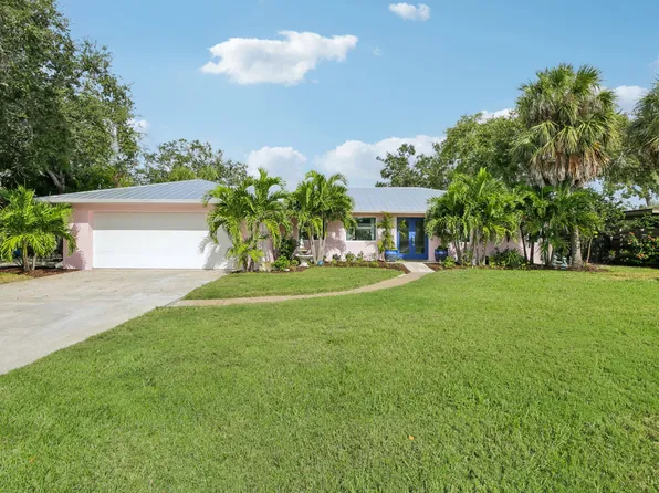 613 Buttonwood Dr, Longboat Key, FL 34228