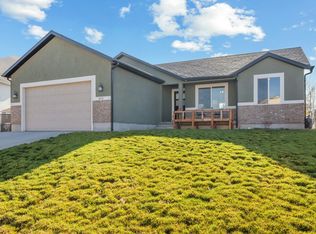 879 Sundown Ln, Tooele, UT 84074
