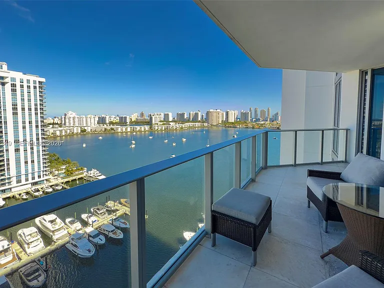 17111 Biscayne Blvd #1705 — Photo 4