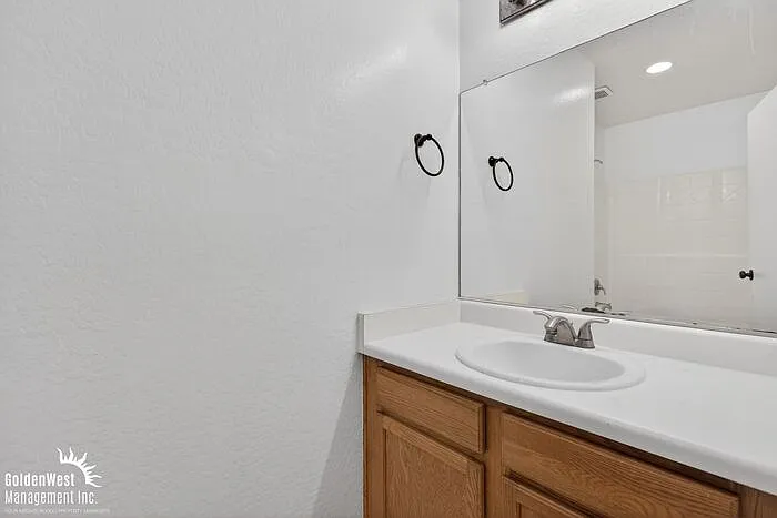 24011 N Cargo Ave — Photo 26
