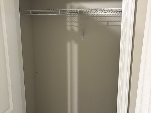 3rd image of 232 Ivyleaf Dr