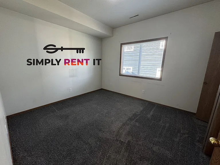 4549 Steinbeck St #1 — Photo 6