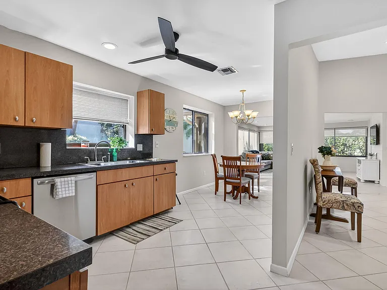 870 NW 32nd Ave — Photo 13