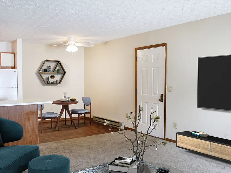 Wyndemere Apartments — Photo 17