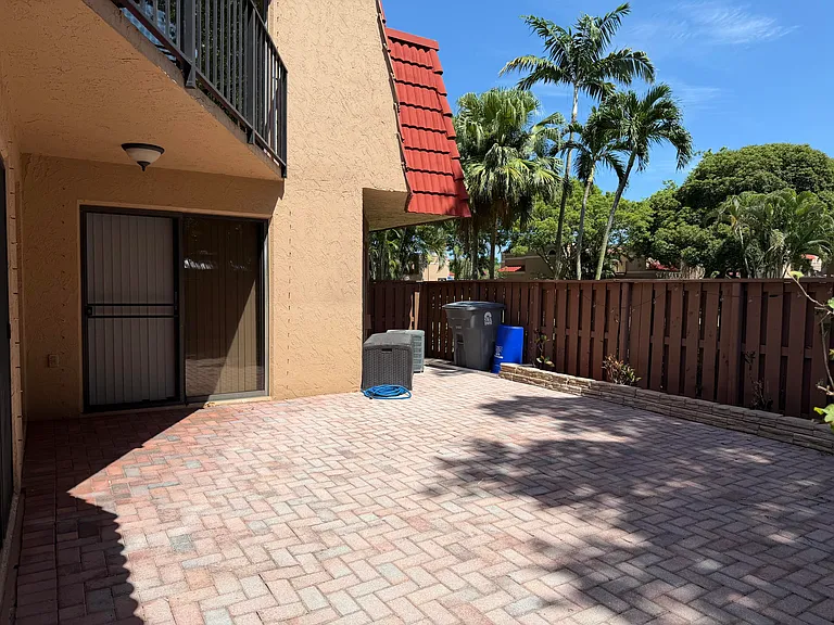 8273 Severn Dr #D — Photo 3