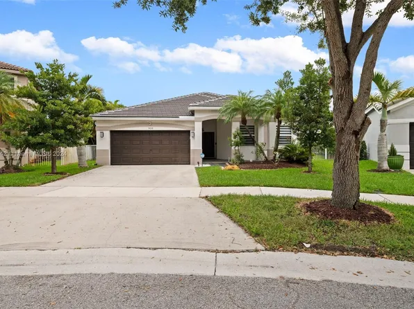 910 Tulip Cir, Weston, FL 33327