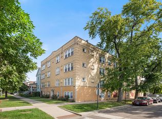 3224 W Berteau Ave #3, Chicago, IL 60618