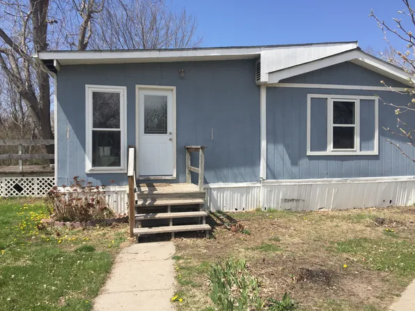 1120 62nd Ave, Kearney, NE 68845