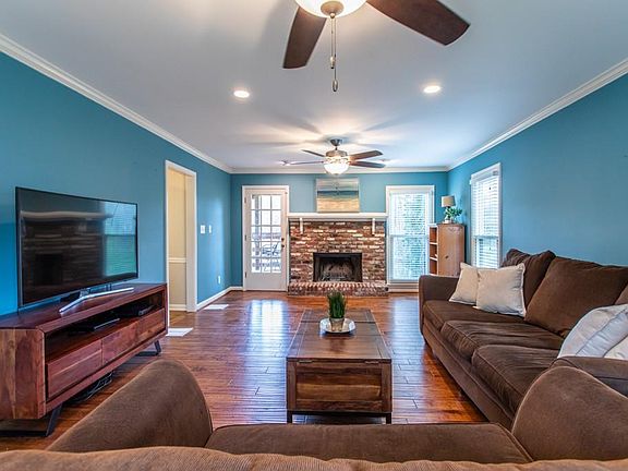 3rd image of 345 Sea Holly Cir