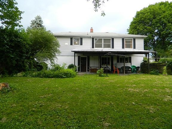 3rd image of 326 Glen Mary Dr