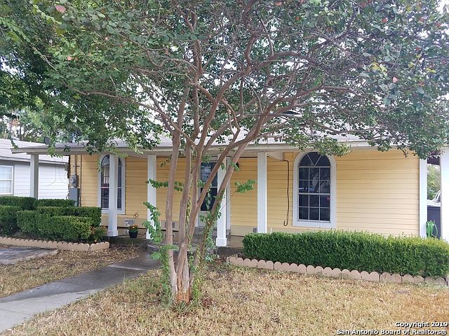 1st image of 838 Overhill Dr