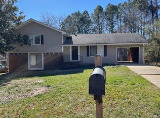 36 Old Post Rd, Jonesboro, GA 30238