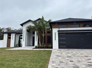9302 W Flora St, Tampa, FL 33615