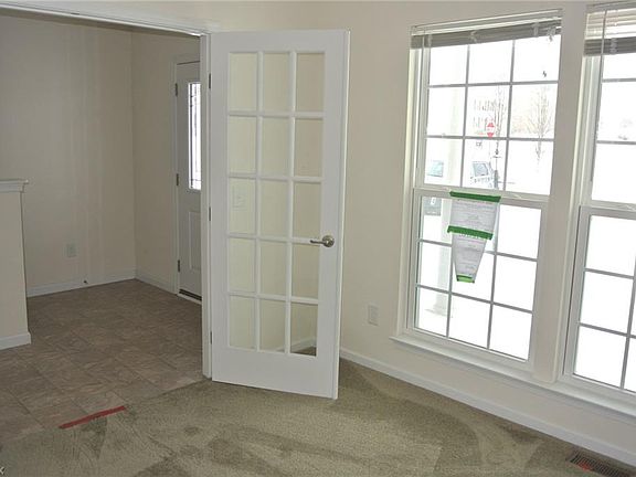 5th image of 6000 Tyndale Ln