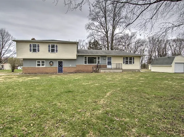 205 N Camp St, Decatur, IL 62522