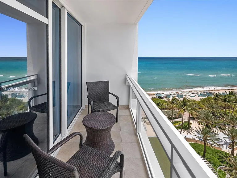 6801 Collins Ave #1010 — Photo 18