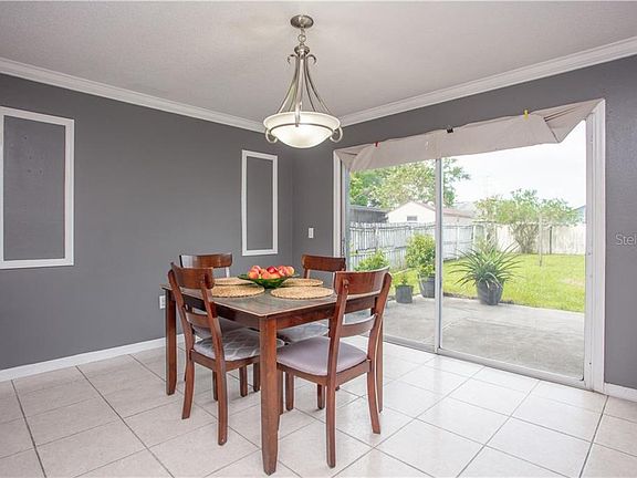 5th image of 1137 Carey Glen Cir