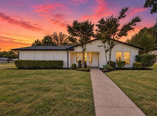 3101 Whisper Wood Ln, Bedford, TX 76021