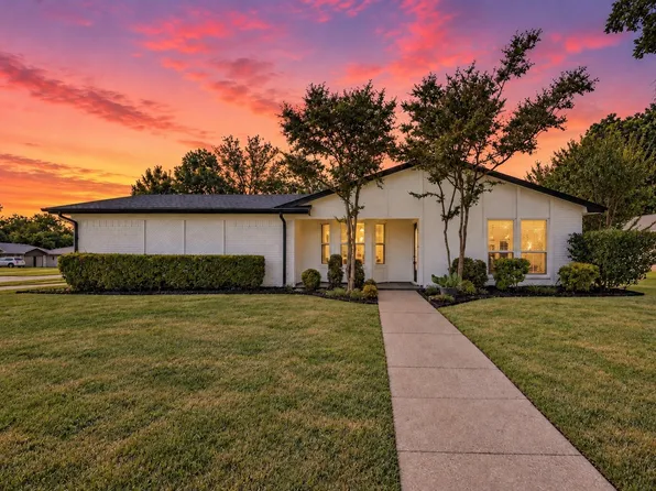 3101 Whisper Wood Ln, Bedford, TX 76021