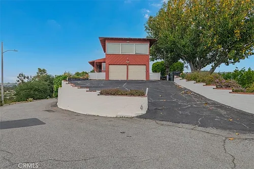 2832 E Far View Ln Photo 1