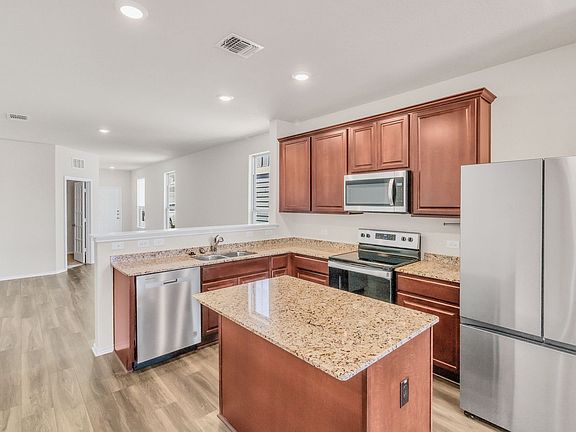 3rd image of 409 Stone Water Ln