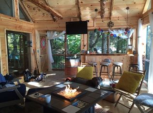 128 Pedrick Rd, Gloversville, NY 12078