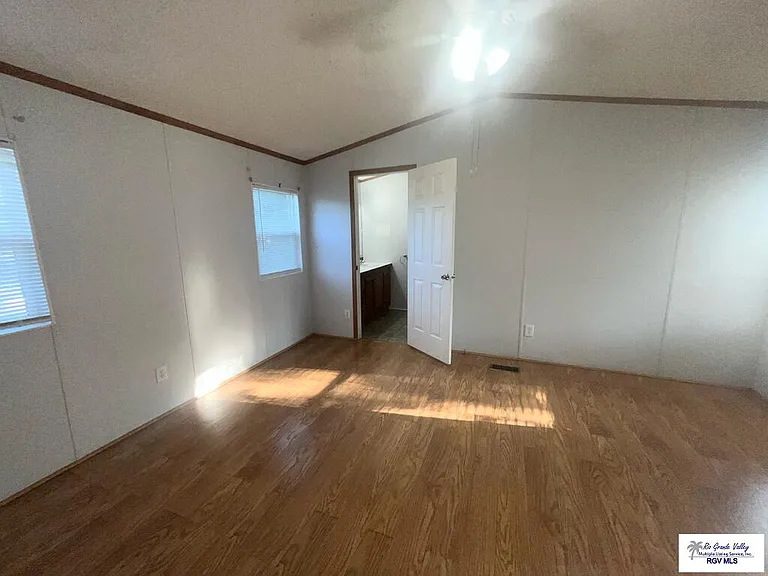 15953 Date Dr — Photo 7