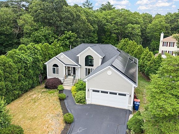 3rd image of 19 Forestview Dr