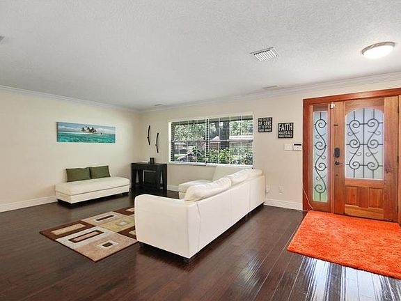 5th image of 223 Cattail Ct