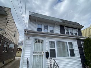 4316 Marathon Pkwy, Little Neck, NY 11363