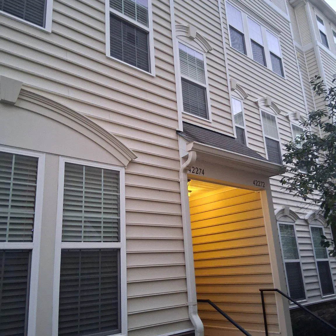 Mercer Park Condominium — Photo 1