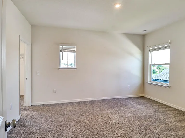 3260 Agostino Ter — Photo 34