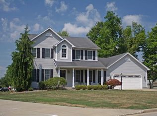 120 Clearwater Cv S, Austintown, OH 44515