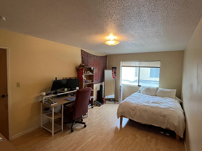 407 Cornell Ave #12 — Photo 28