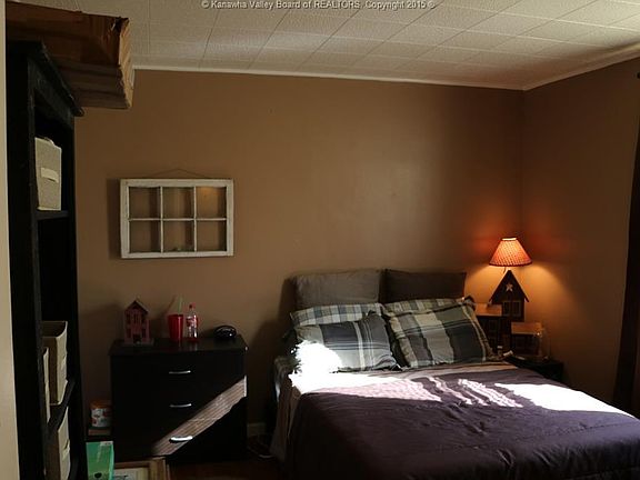 5th image of 87 Kenna Dr