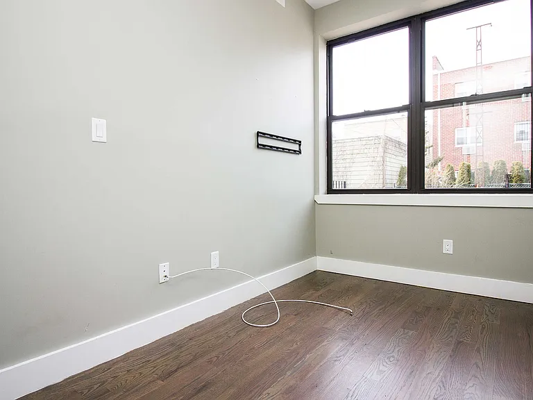 2025 Grove St #1A — Photo 5